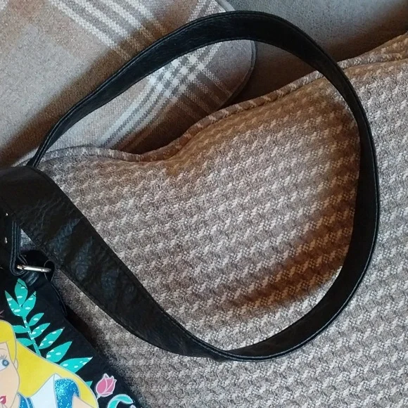 Loungefly Disney "Alice in Wonderland" Purse. - Picture 5 of 6